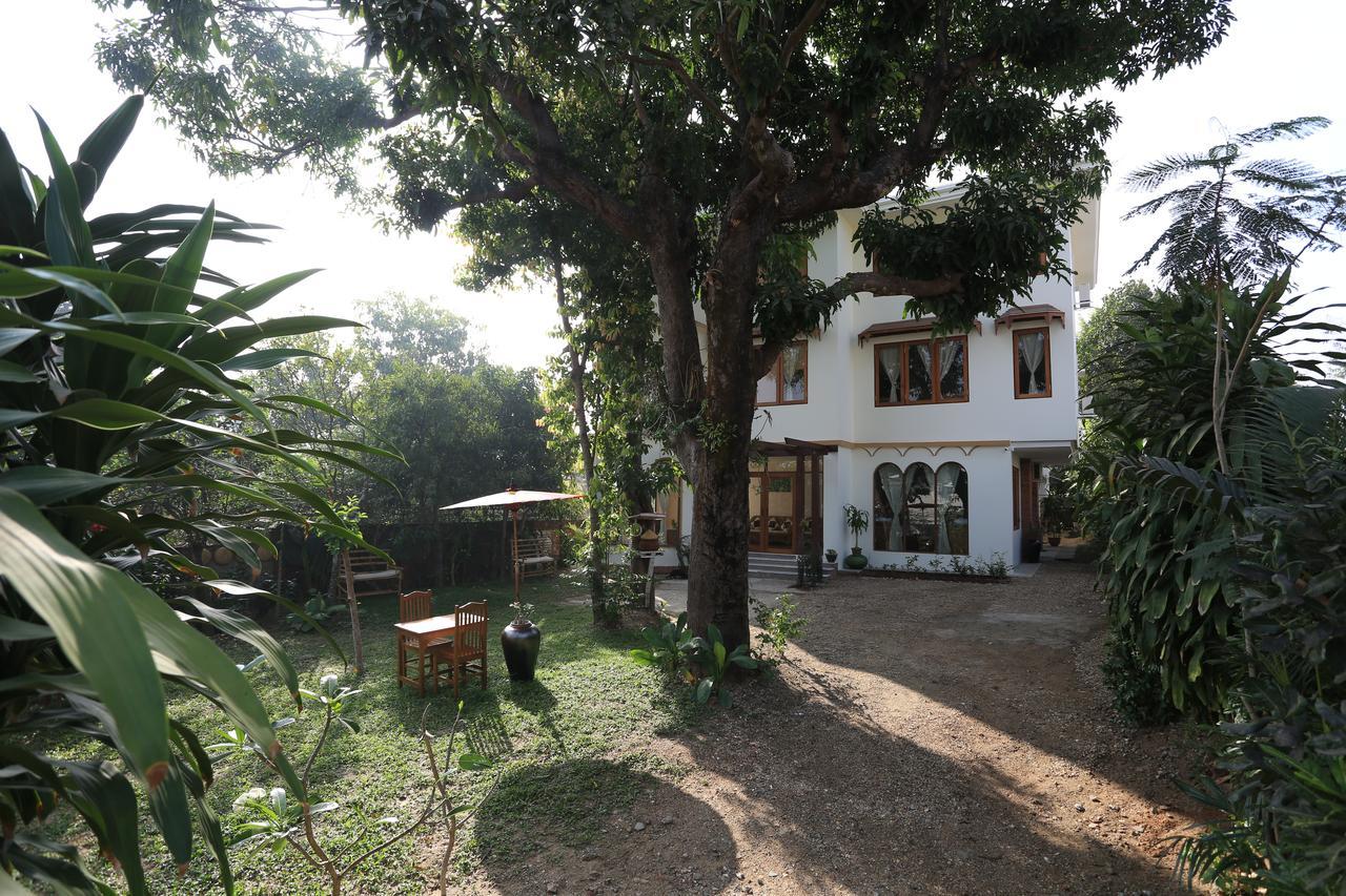Mango Hill Inn Янгон Екстериор снимка