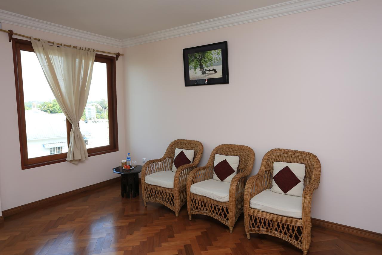 Mango Hill Inn Янгон Екстериор снимка