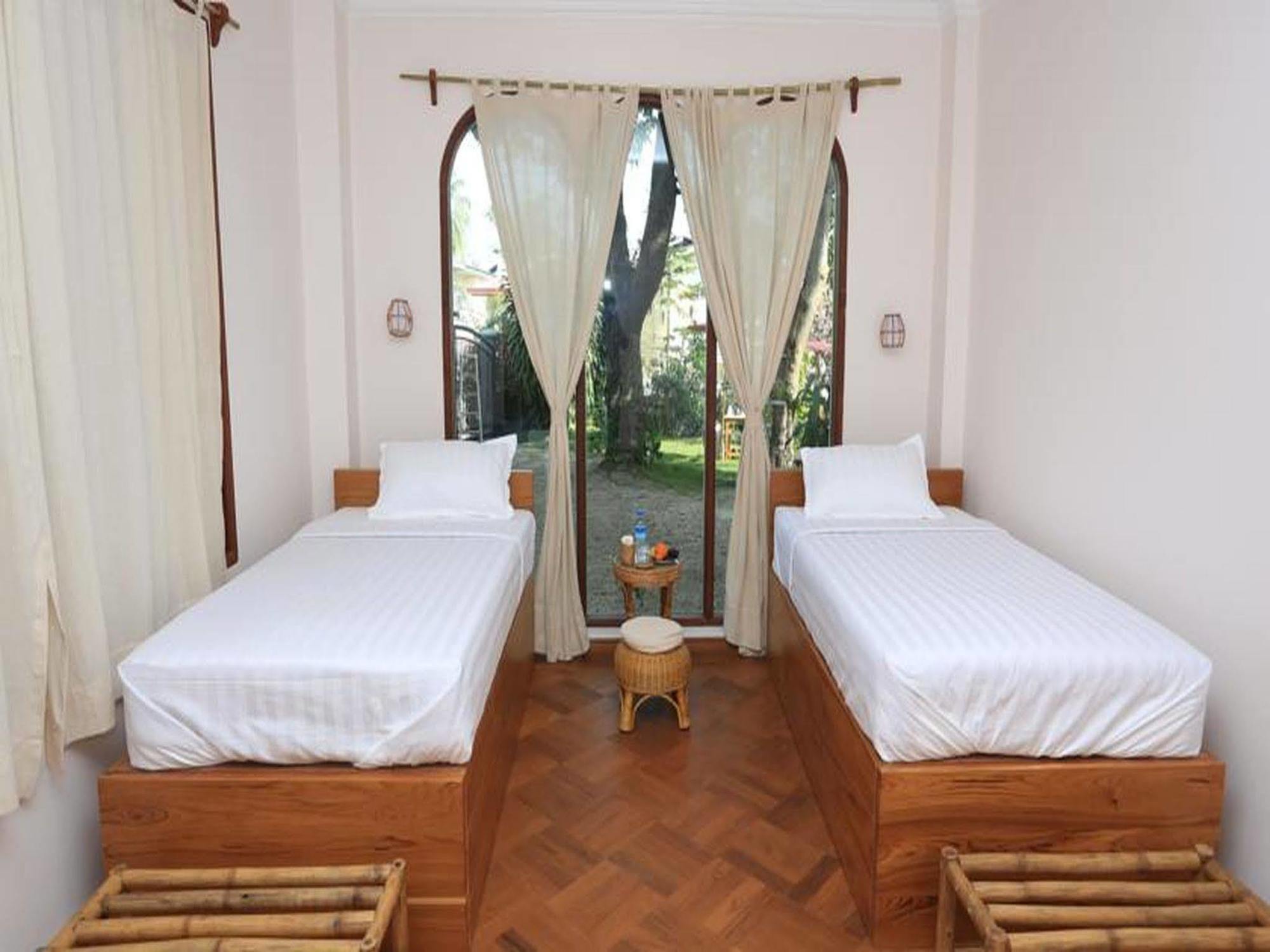 Mango Hill Inn Янгон Екстериор снимка