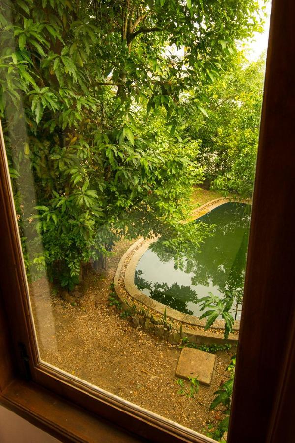 Mango Hill Inn Янгон Екстериор снимка